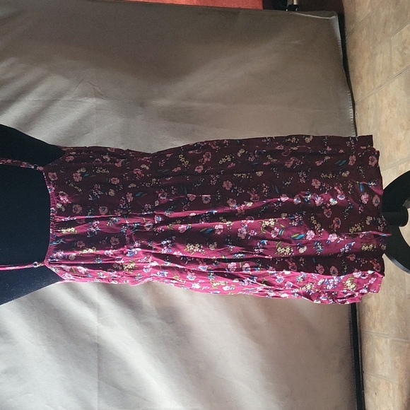 Sleeveless string strap dress with floral print - Picture 6 of 8